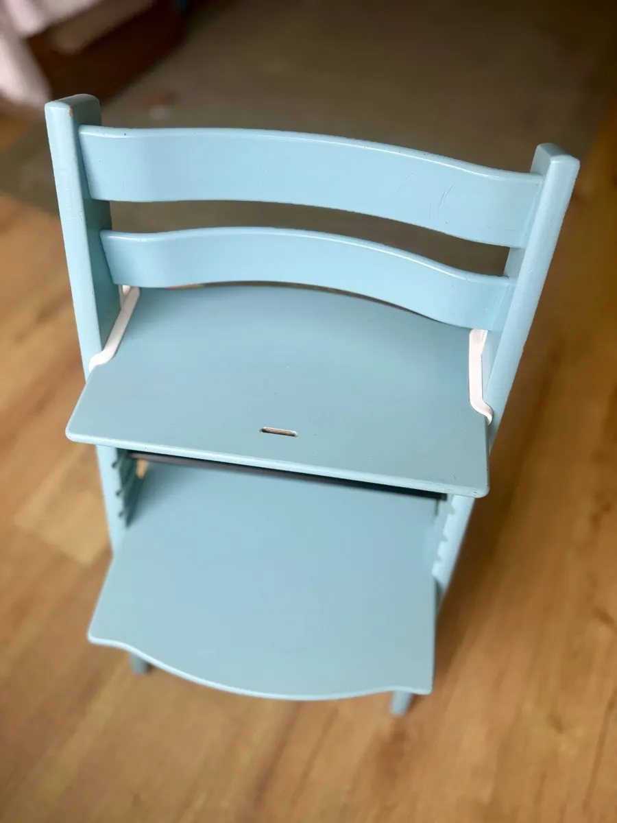 Stokke Trip Trap High Chair with Baby Set & Harnes - Image 3