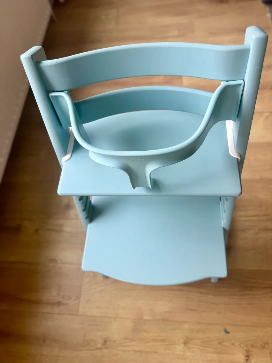 Stokke Trip Trap High Chair with Baby Set & Harnes - Image 1