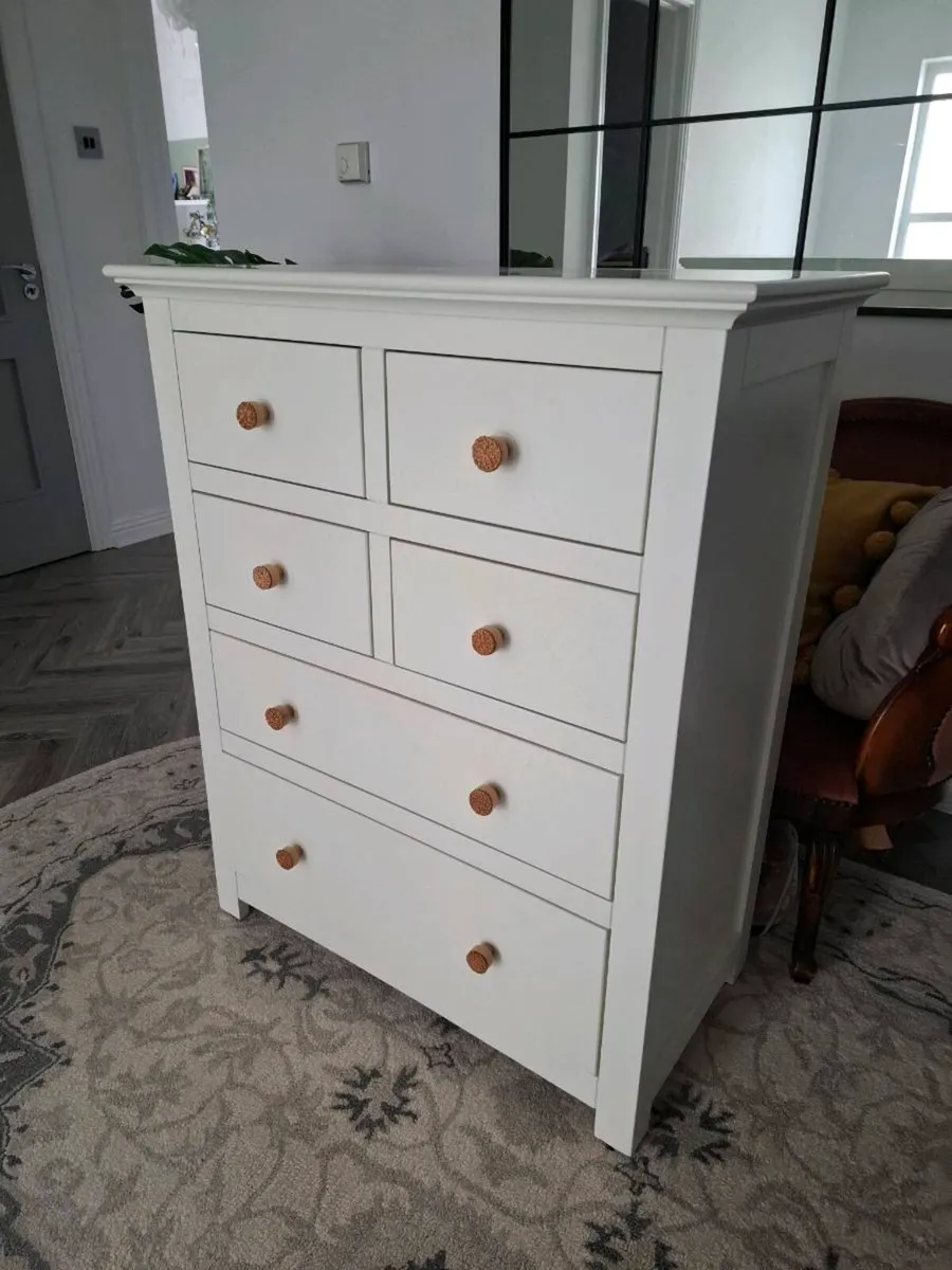 Chest of drawers - Image 1