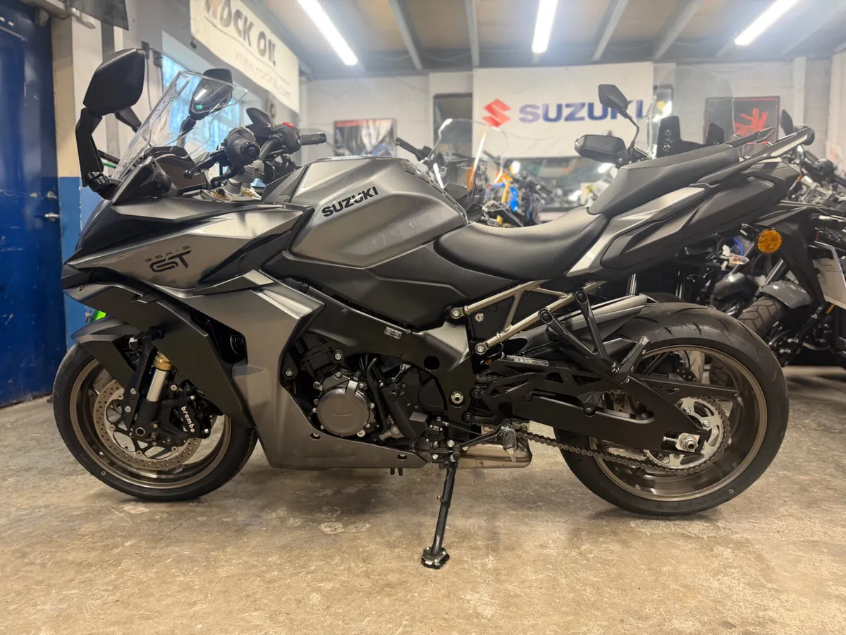 2026 Suzuki  GSX1000GT - Image 4