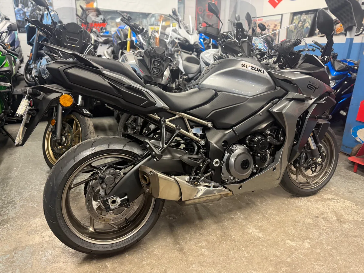 2026 Suzuki  GSX1000GT - Image 3