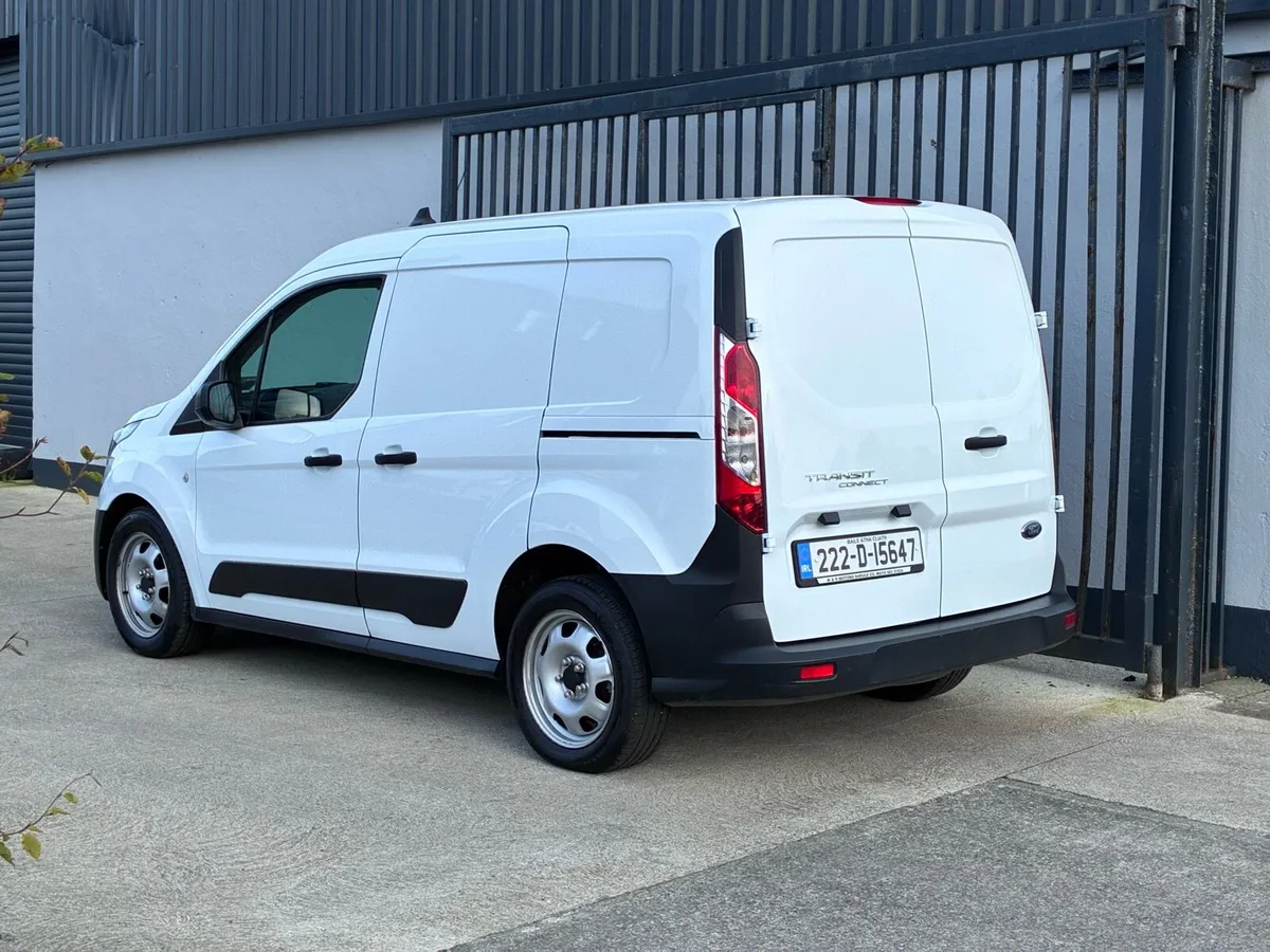 Ford Transit Connect 2022 - Image 2