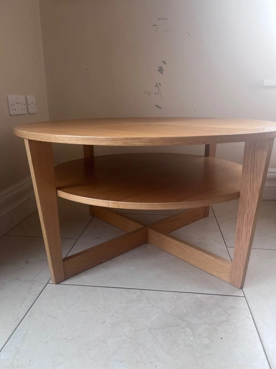 Wooden round coffee table - Image 2