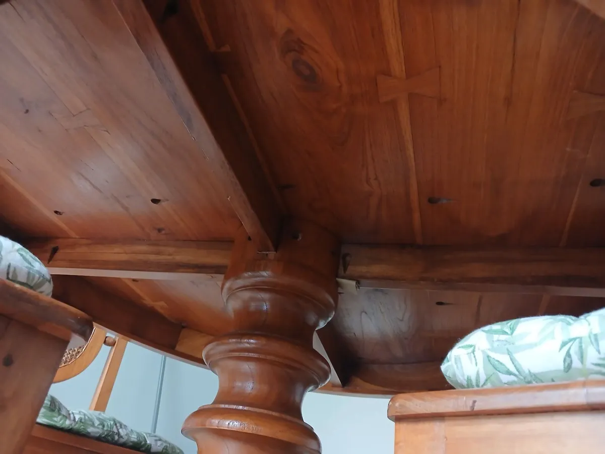 Solid teak Table and Chairs. - Image 3