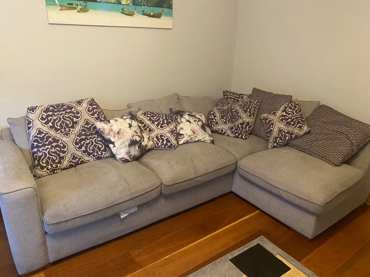 Couch - Image 3