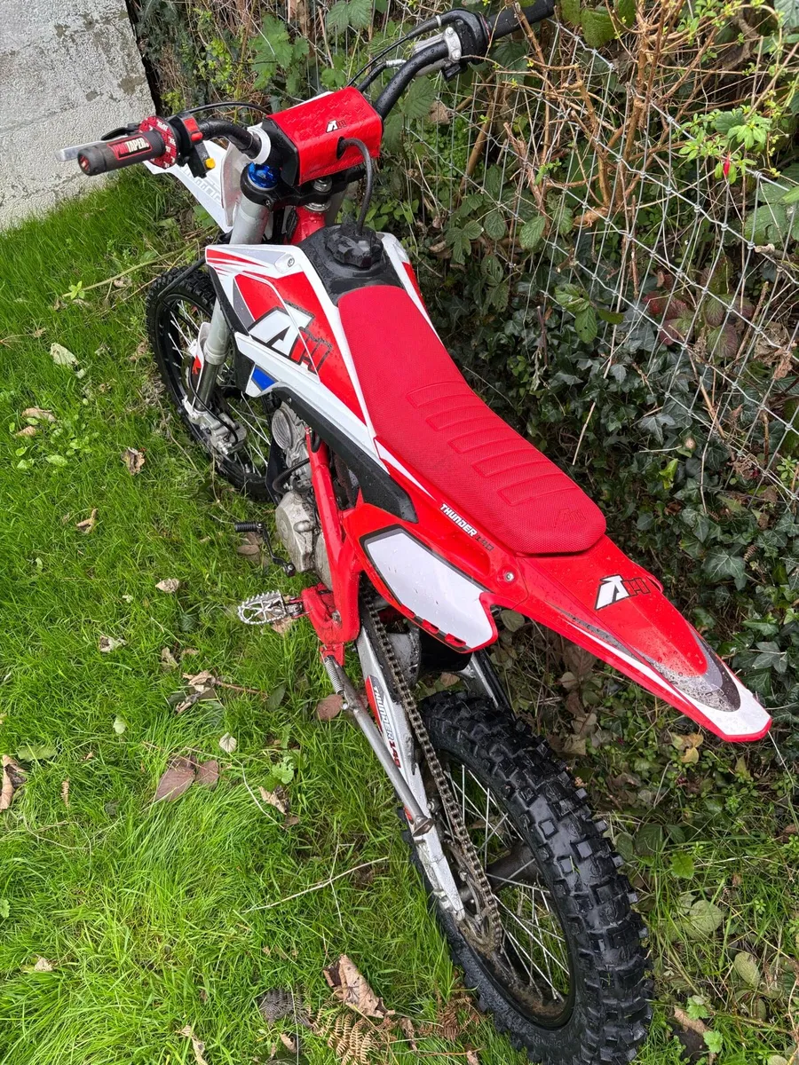 Dirt bike - Image 2