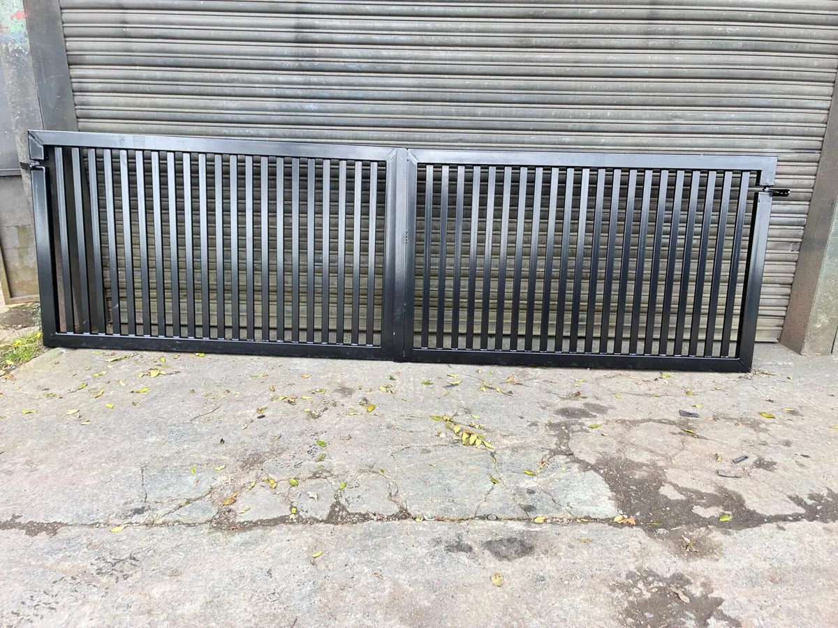 Gates - Image 1