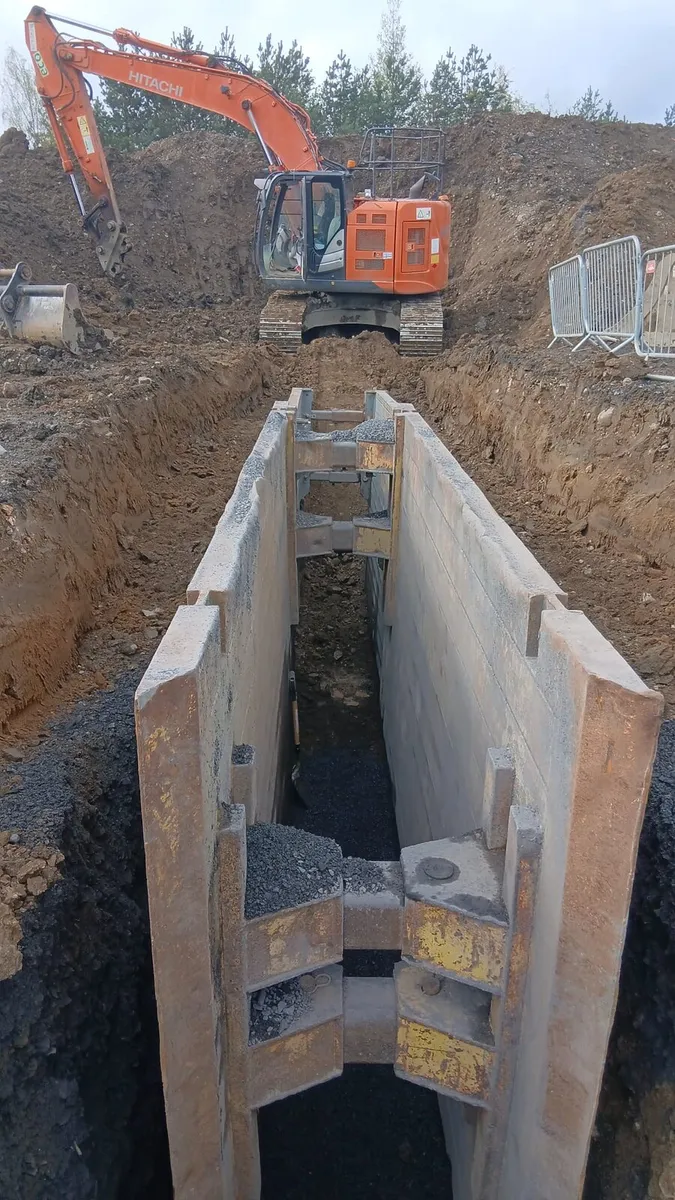 Pipelayer Available/ Driver - Image 3