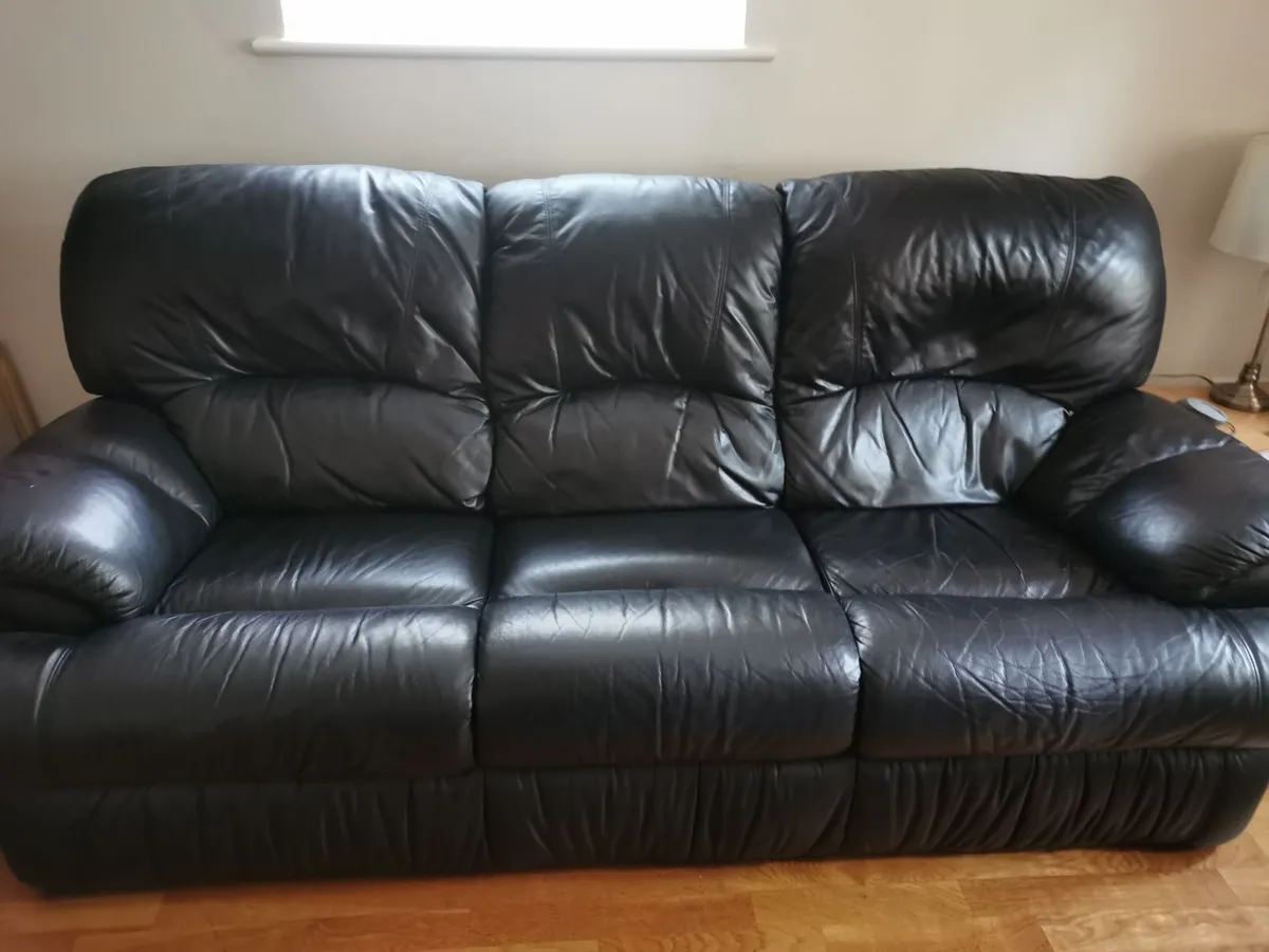 Couch - Image 1