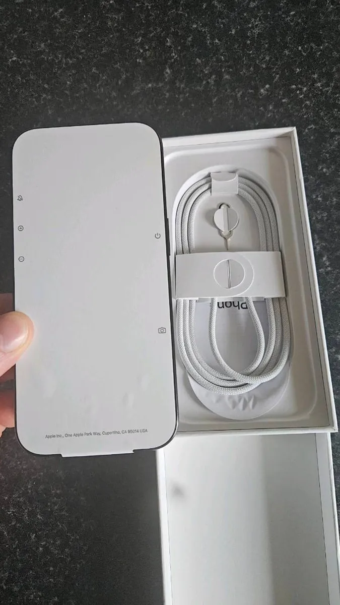 Brand New iPhone 16 Pro (Black Titanium) - 512Gb - Image 4