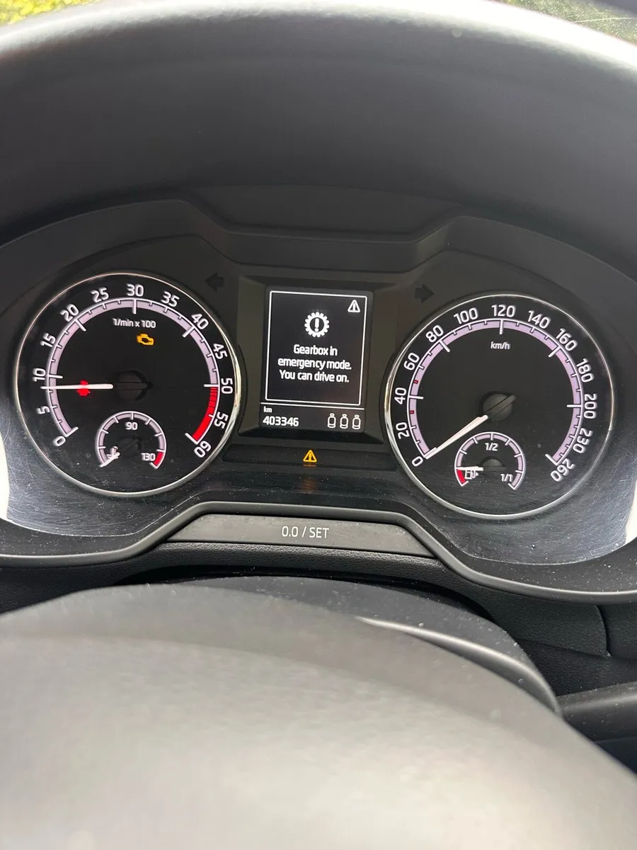 Ex taxi skoda octavia - Image 4