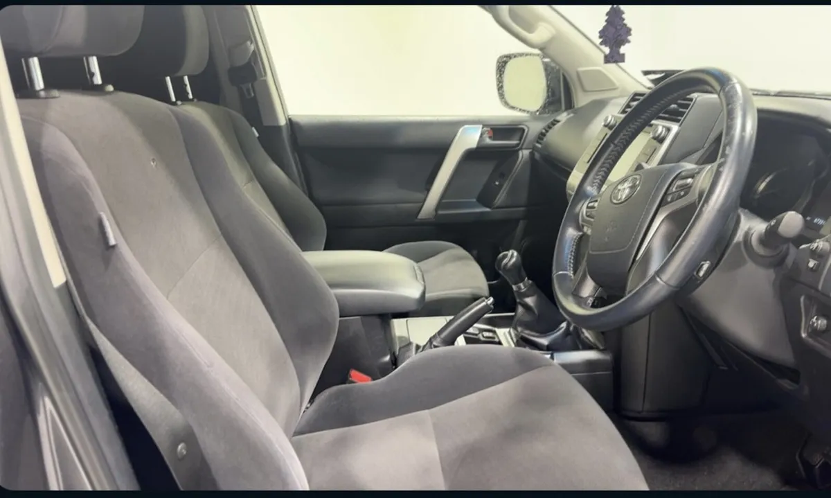 Toyota Land Cruiser SWB 2018 - Image 4