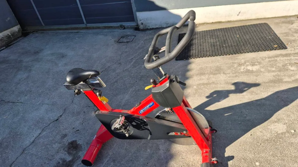 Spinning bike - Image 1