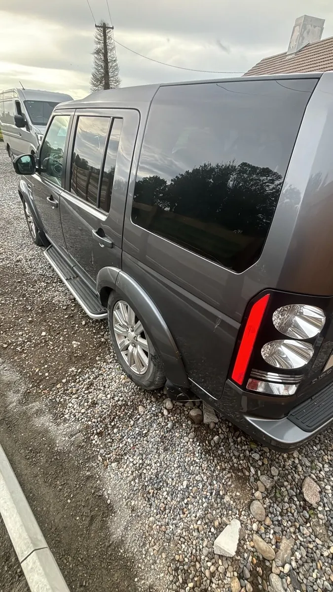 2015 landrover discovery doe and tax read add - Image 3