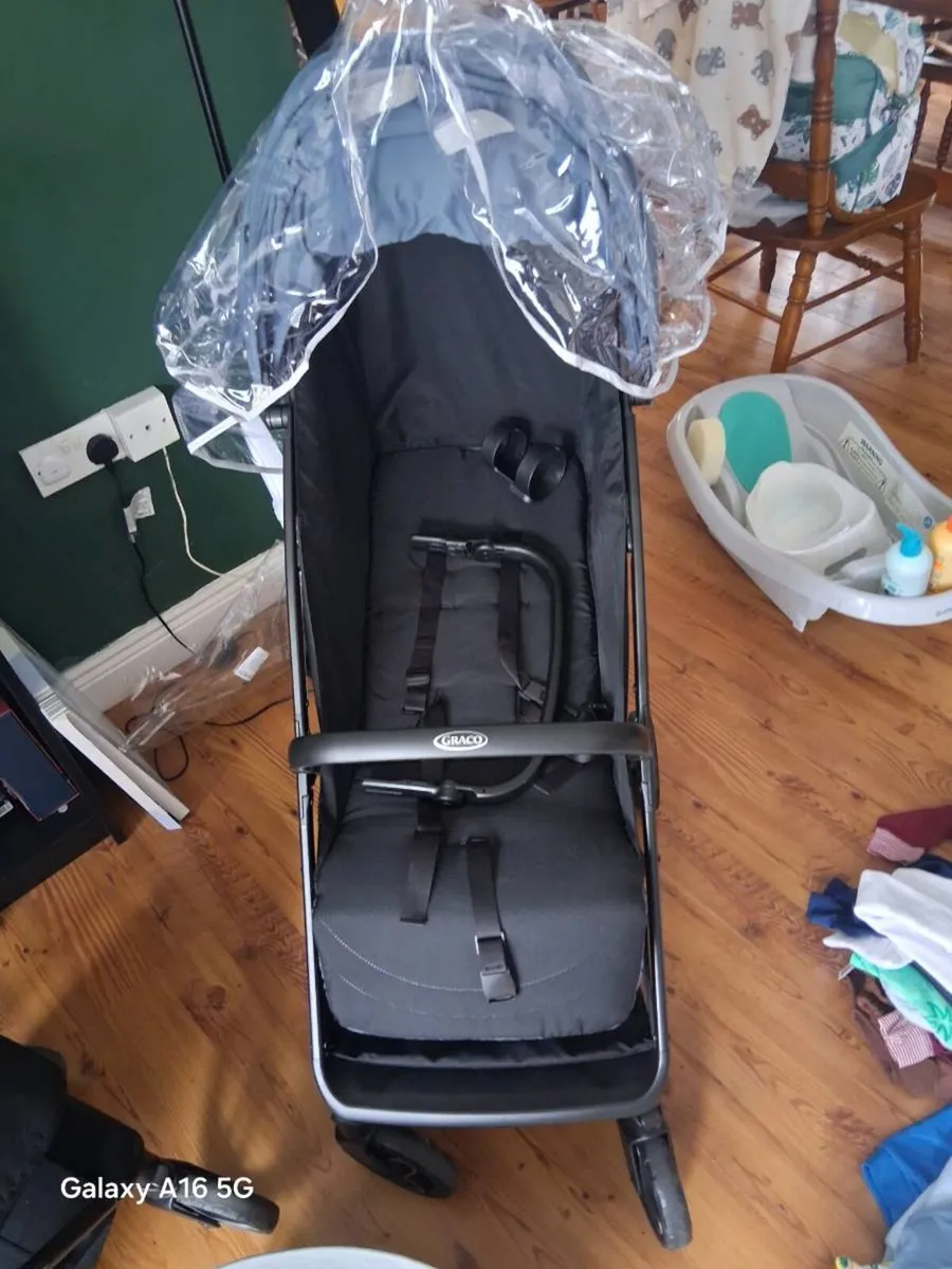 Graco buggy with rain cover