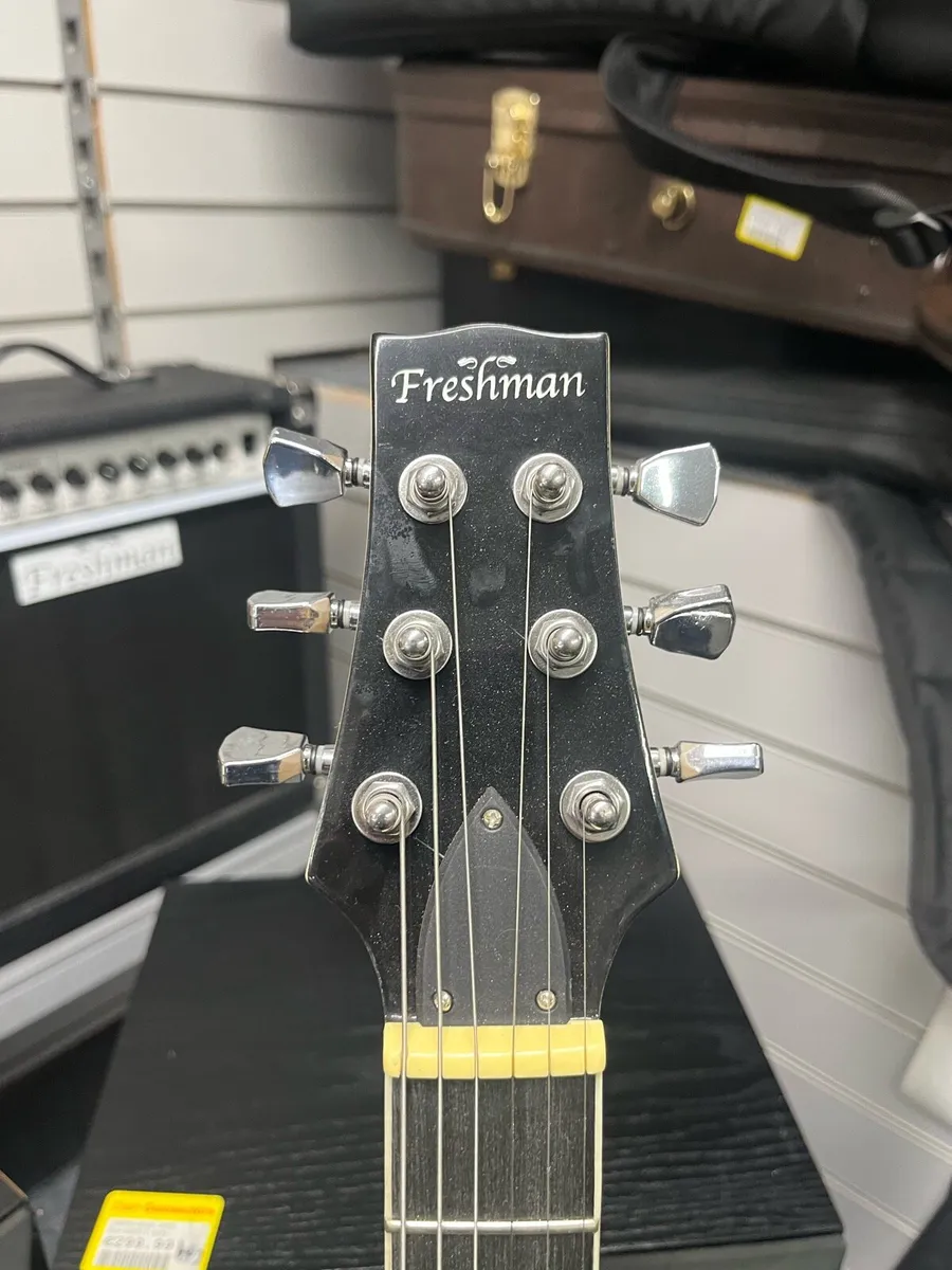Freshman Les Paul Style Electric Guitar - Image 3