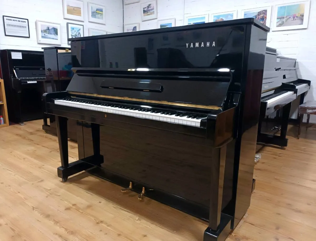 Yamaha U1 (1965) - Image 2