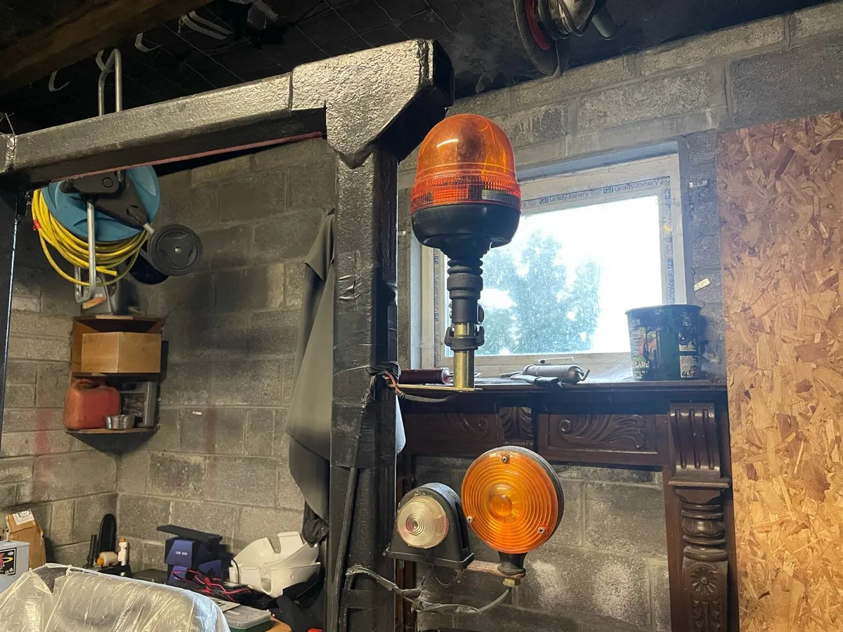 Ford 3000 - Image 2