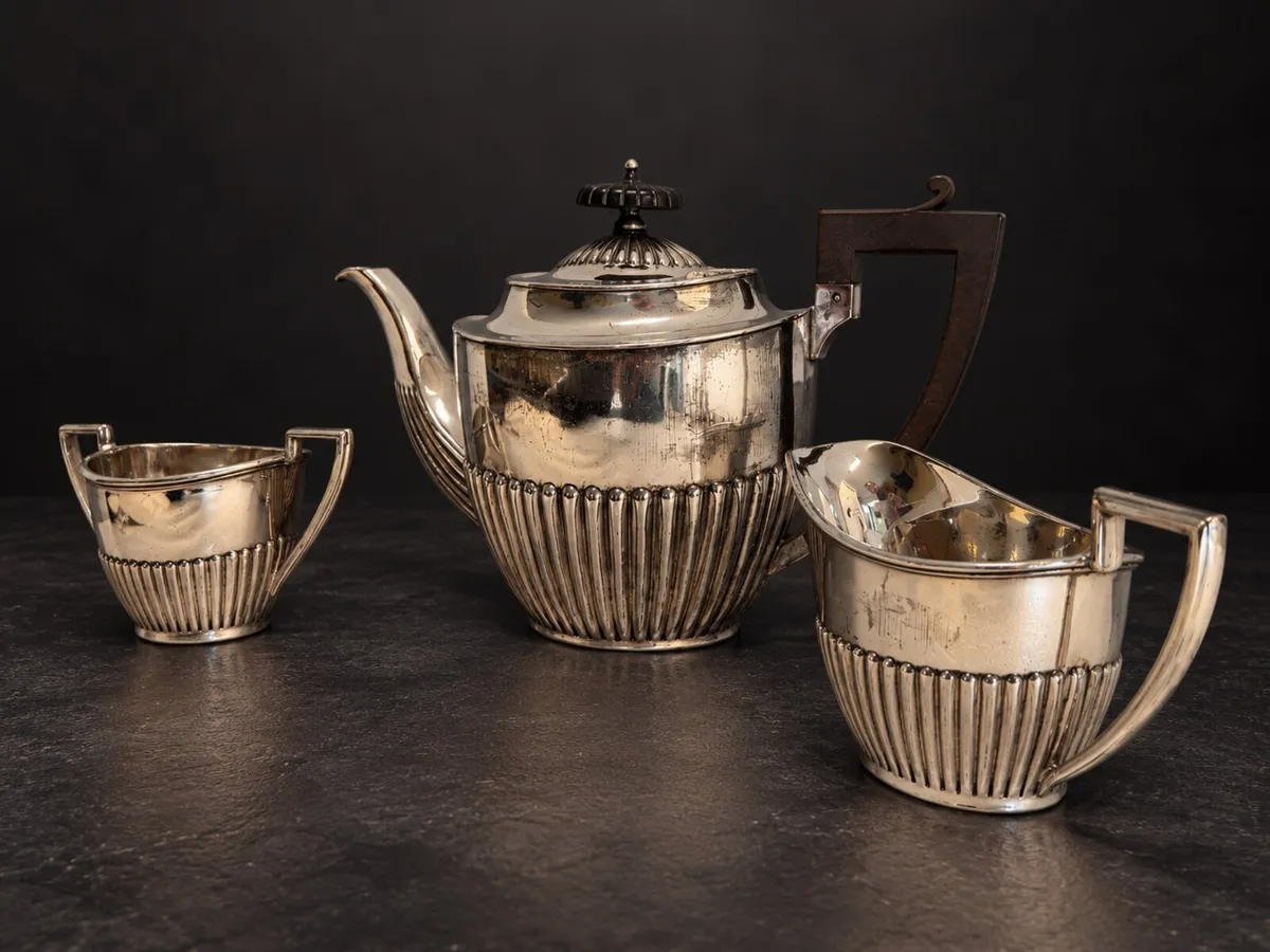 Sheffield Silver-Plated 3-Piece Tea Set - Image 3