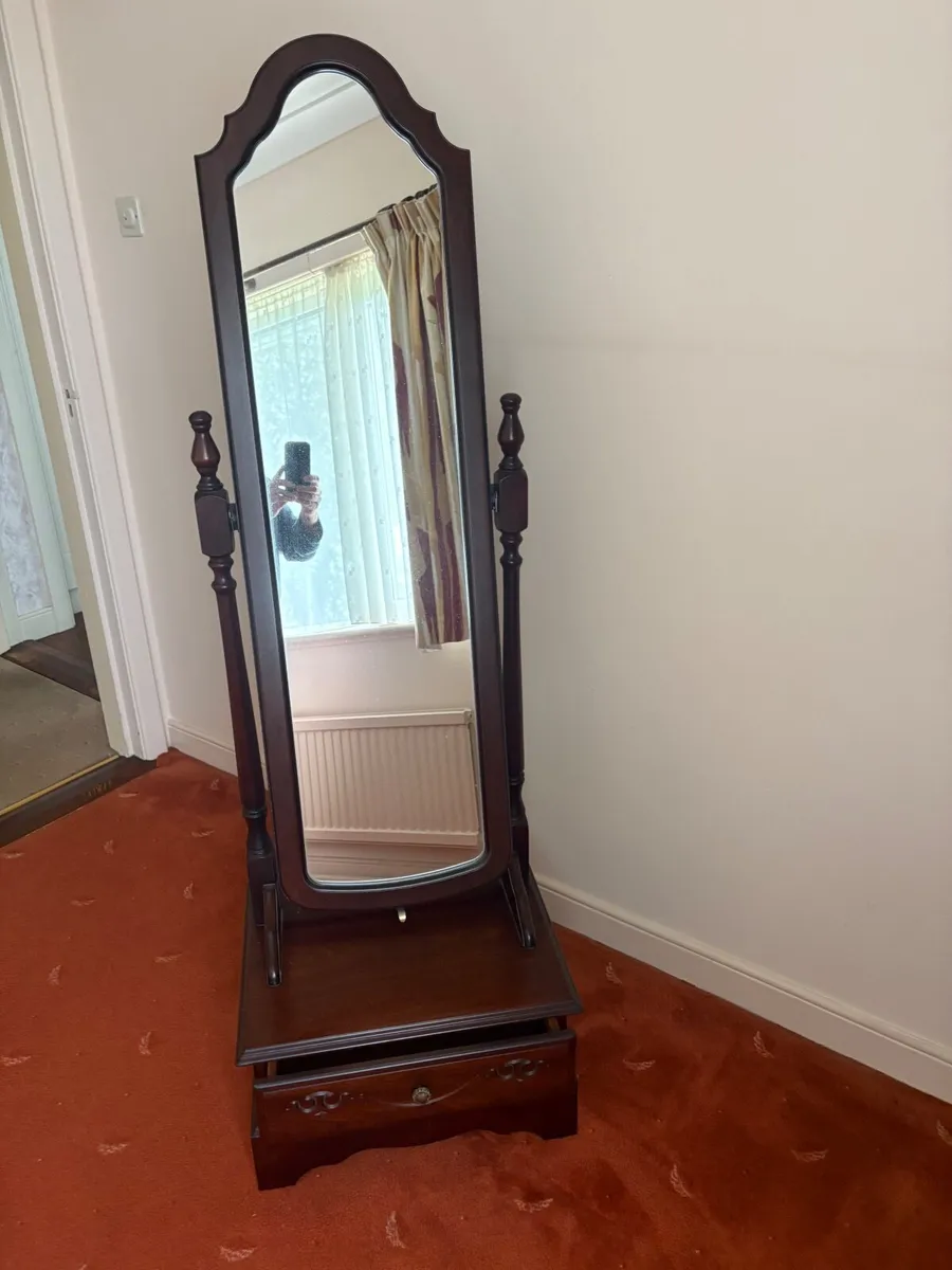 Furniture bedroom - Image 1