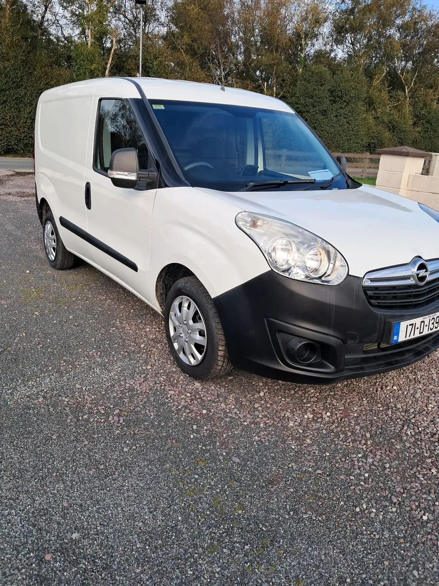Opel Combo 2017 - Image 2
