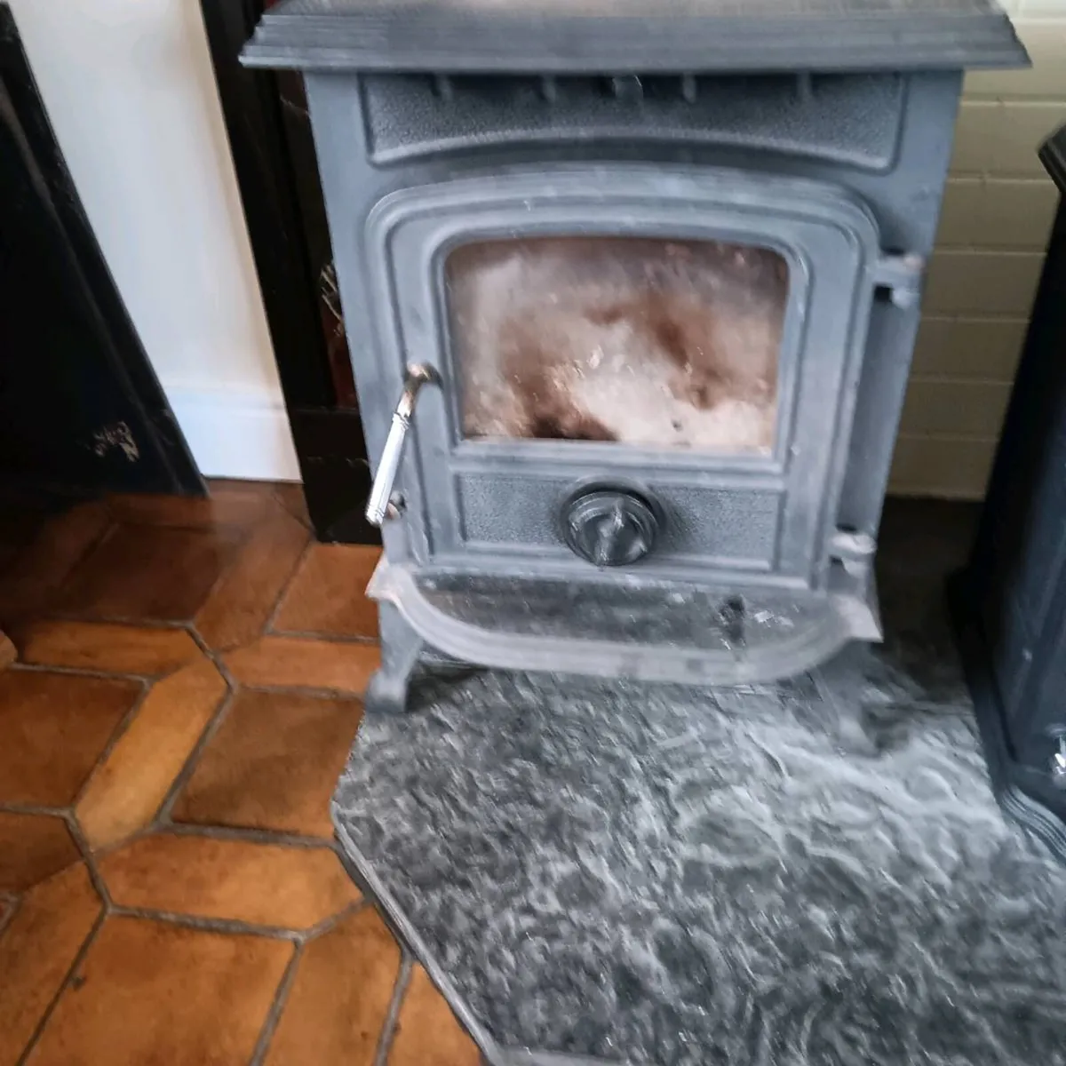 Stove - Image 1