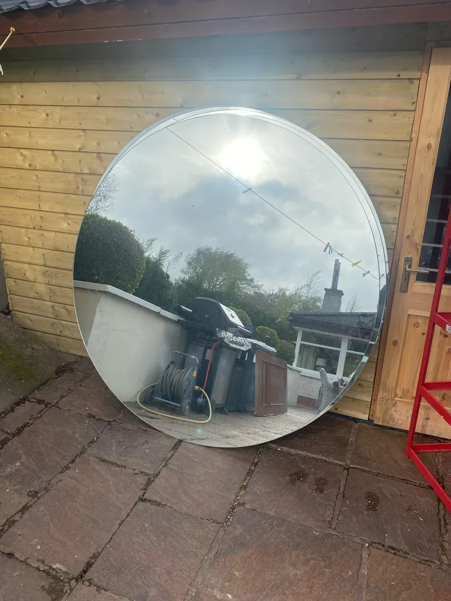 Mirror - Image 1