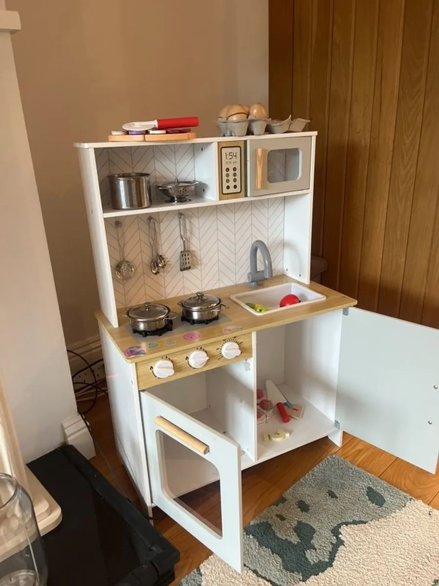 childrens wooden kitchen - Image 4