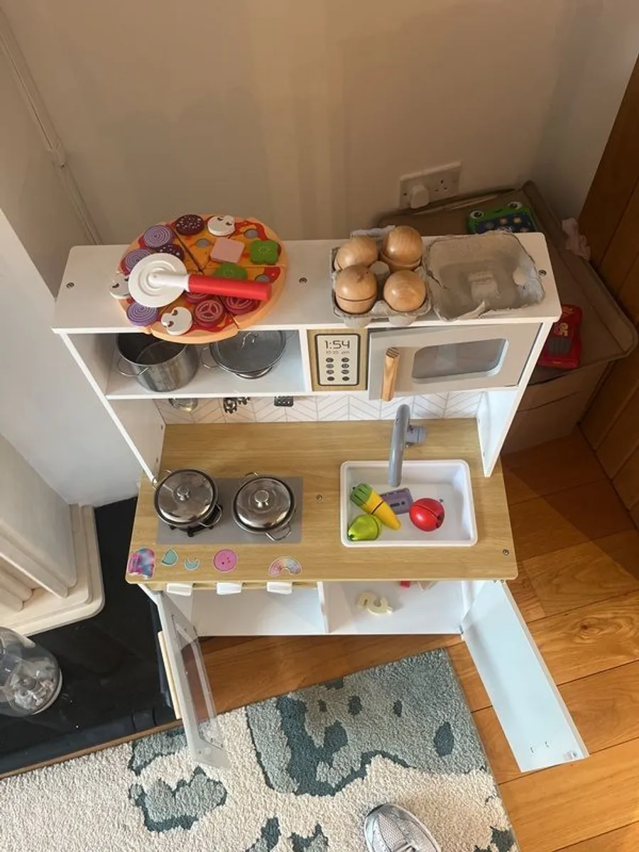 childrens wooden kitchen - Image 2