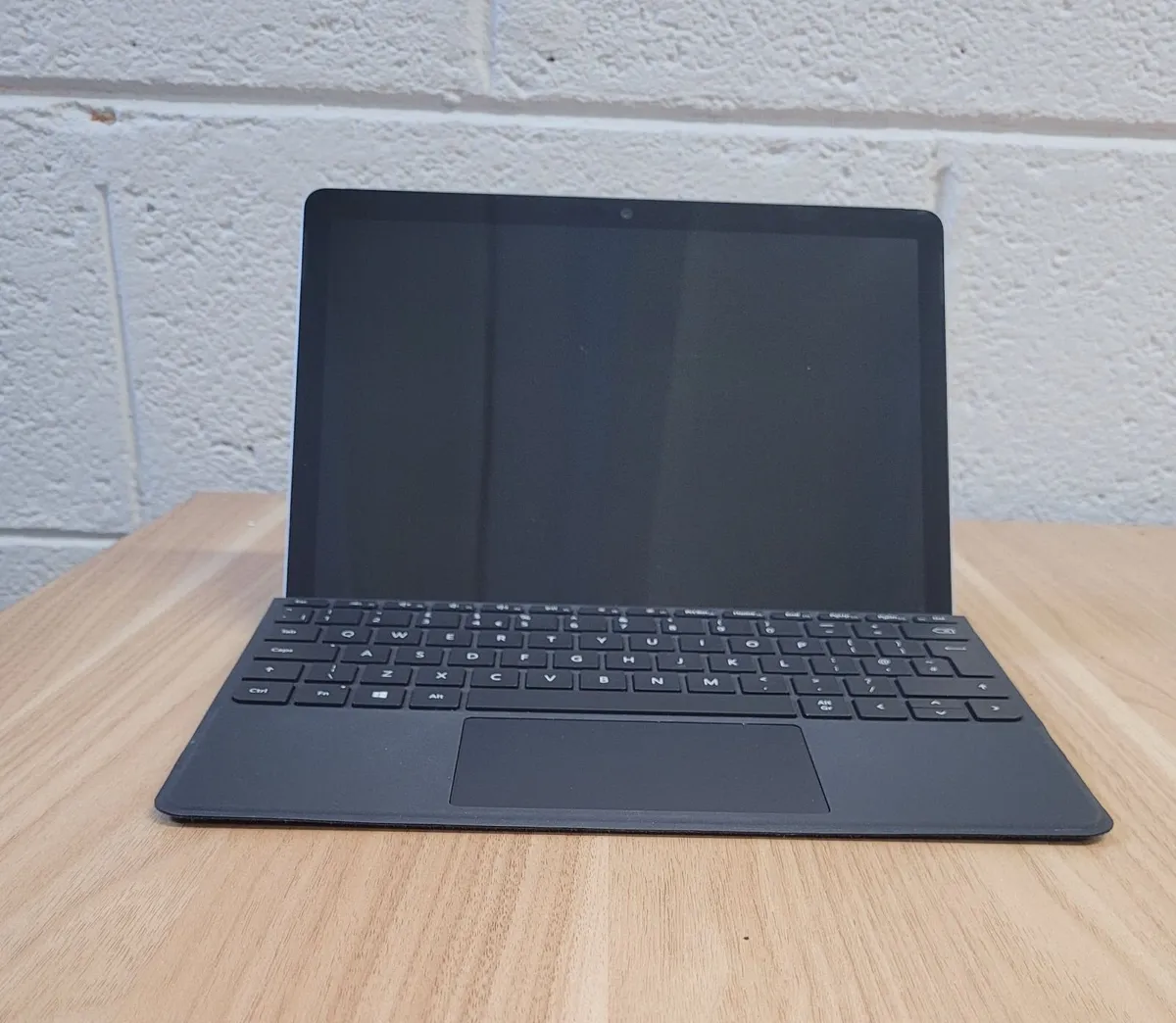 Microsoft Surface Go 2 - Image 1
