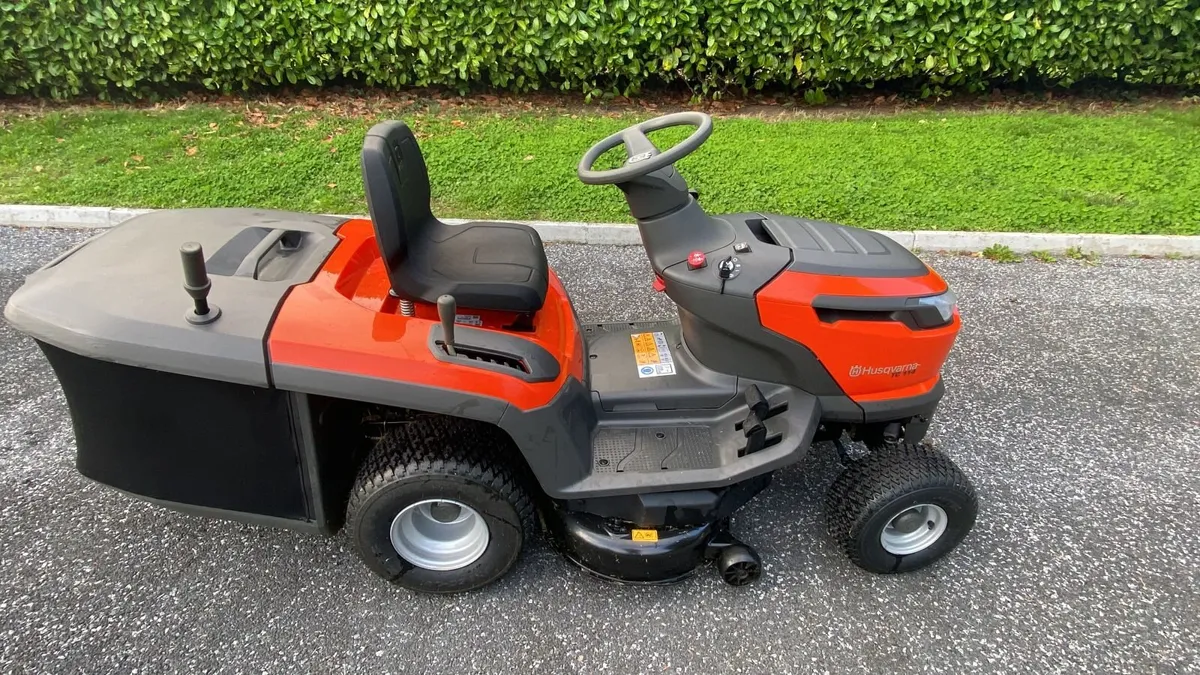 Husqvarna TC114 Ride-On Lawnmower - Image 1