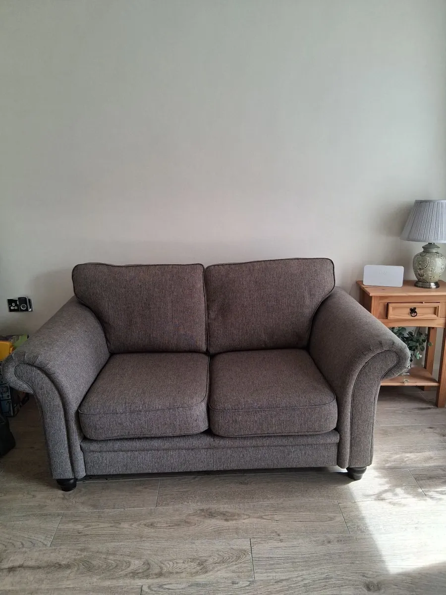 Couch - Image 4
