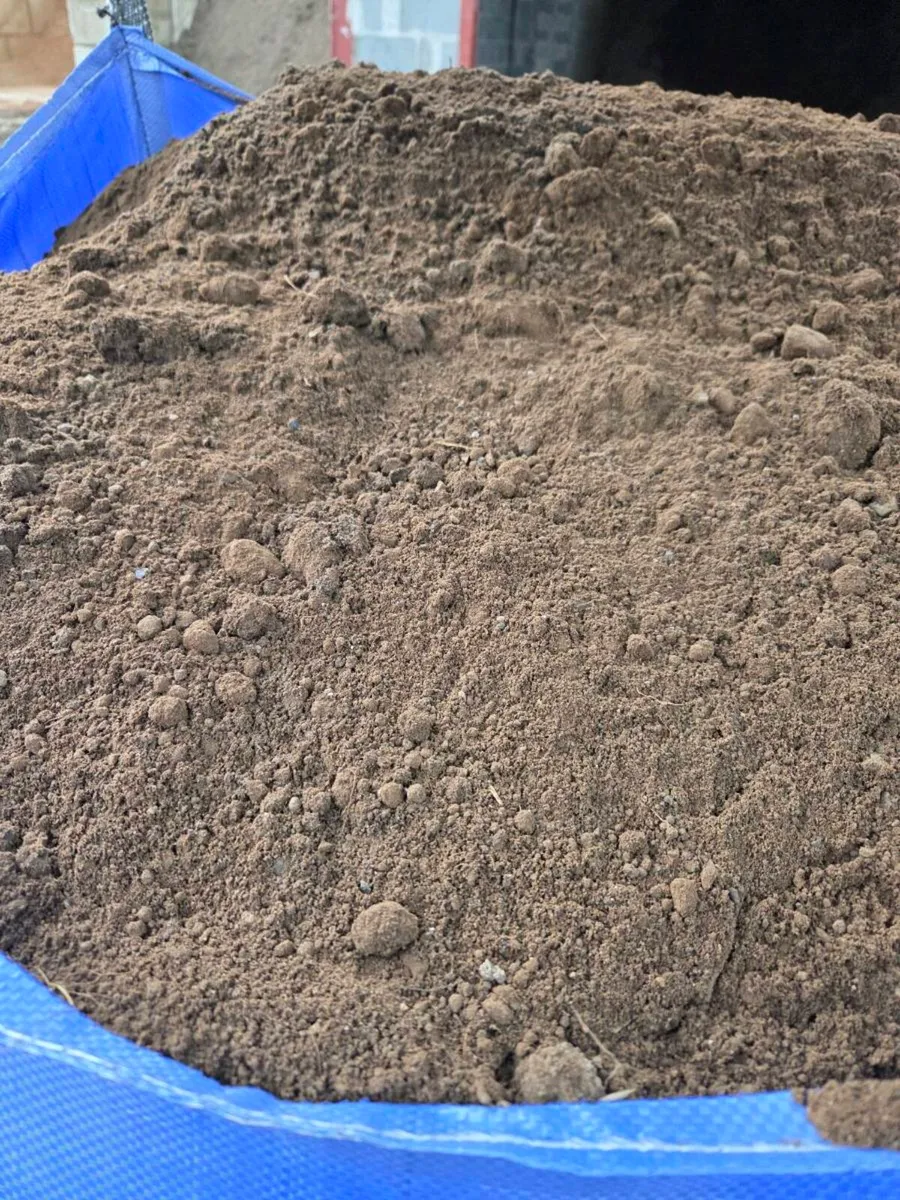 Topsoil - Image 2