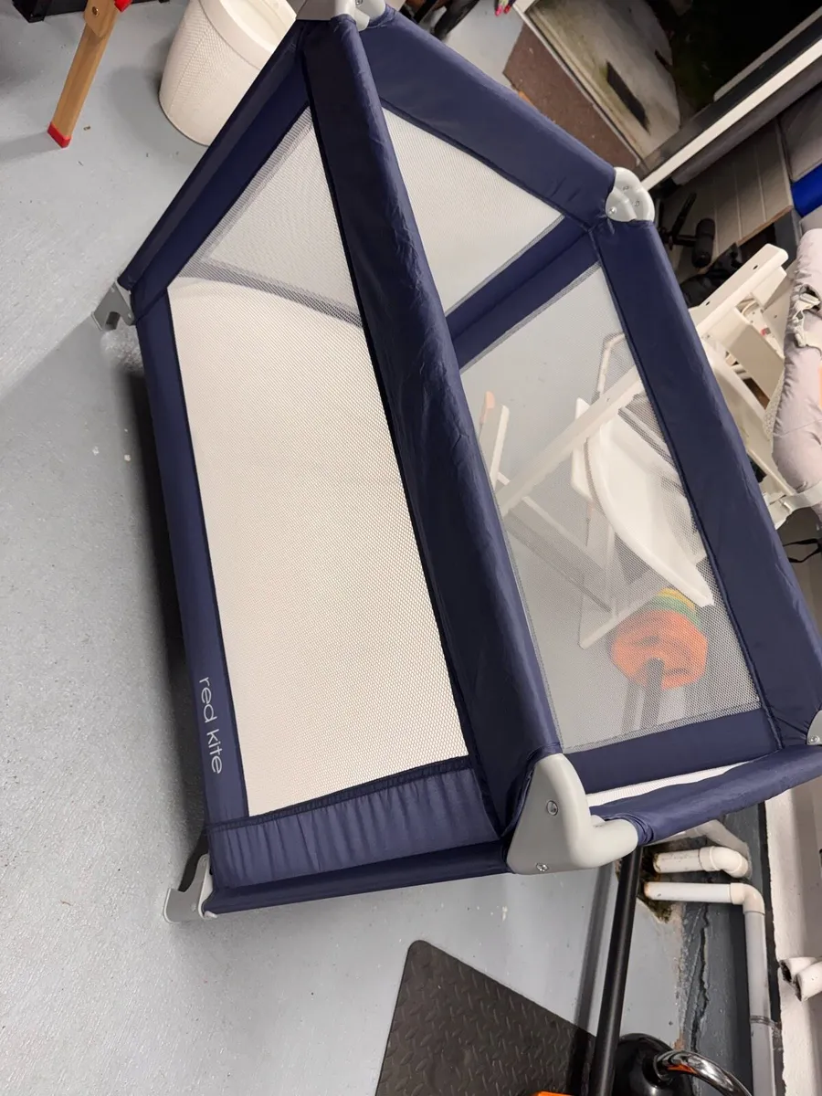 Travel Cot & Memory foam mattress - Image 3