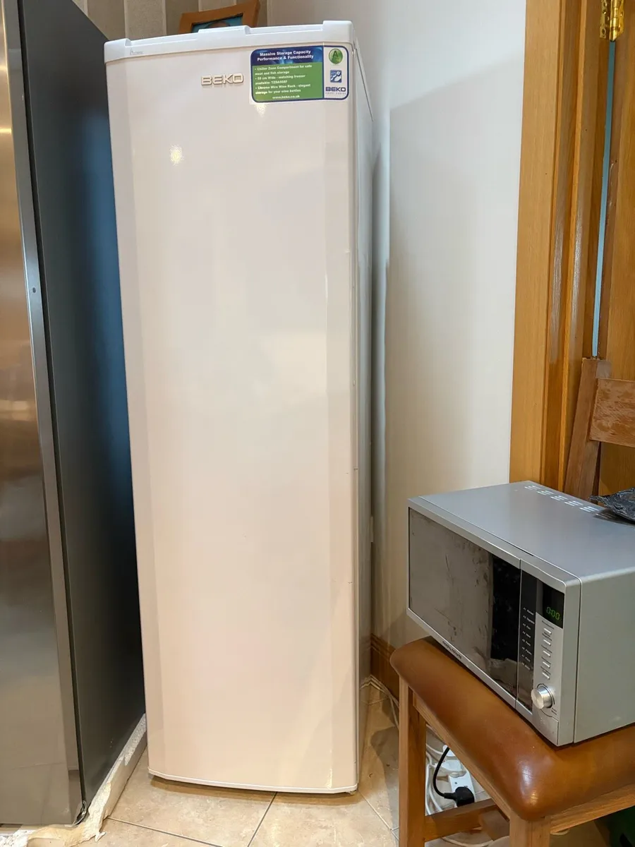 Full fridge - Image 1