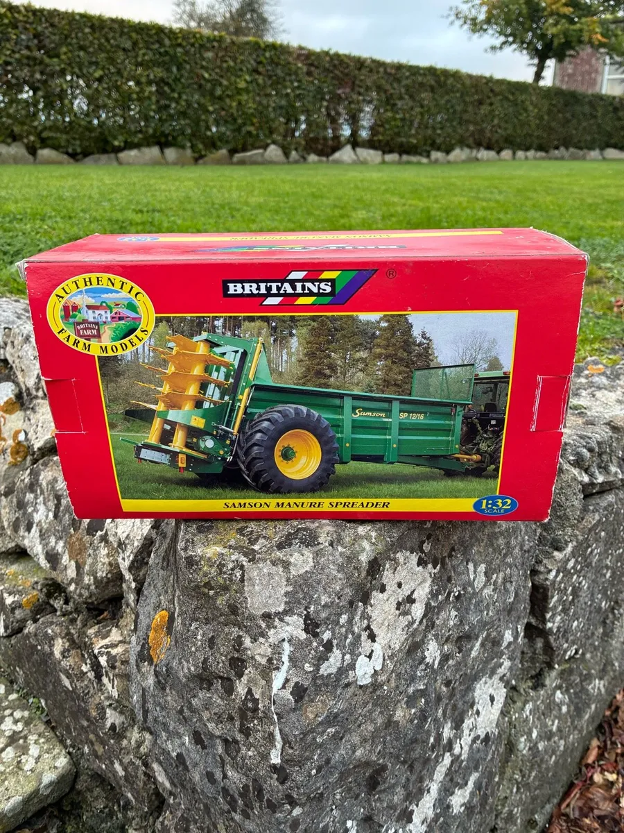 Britains Dung Spreader 1/32 - Image 3
