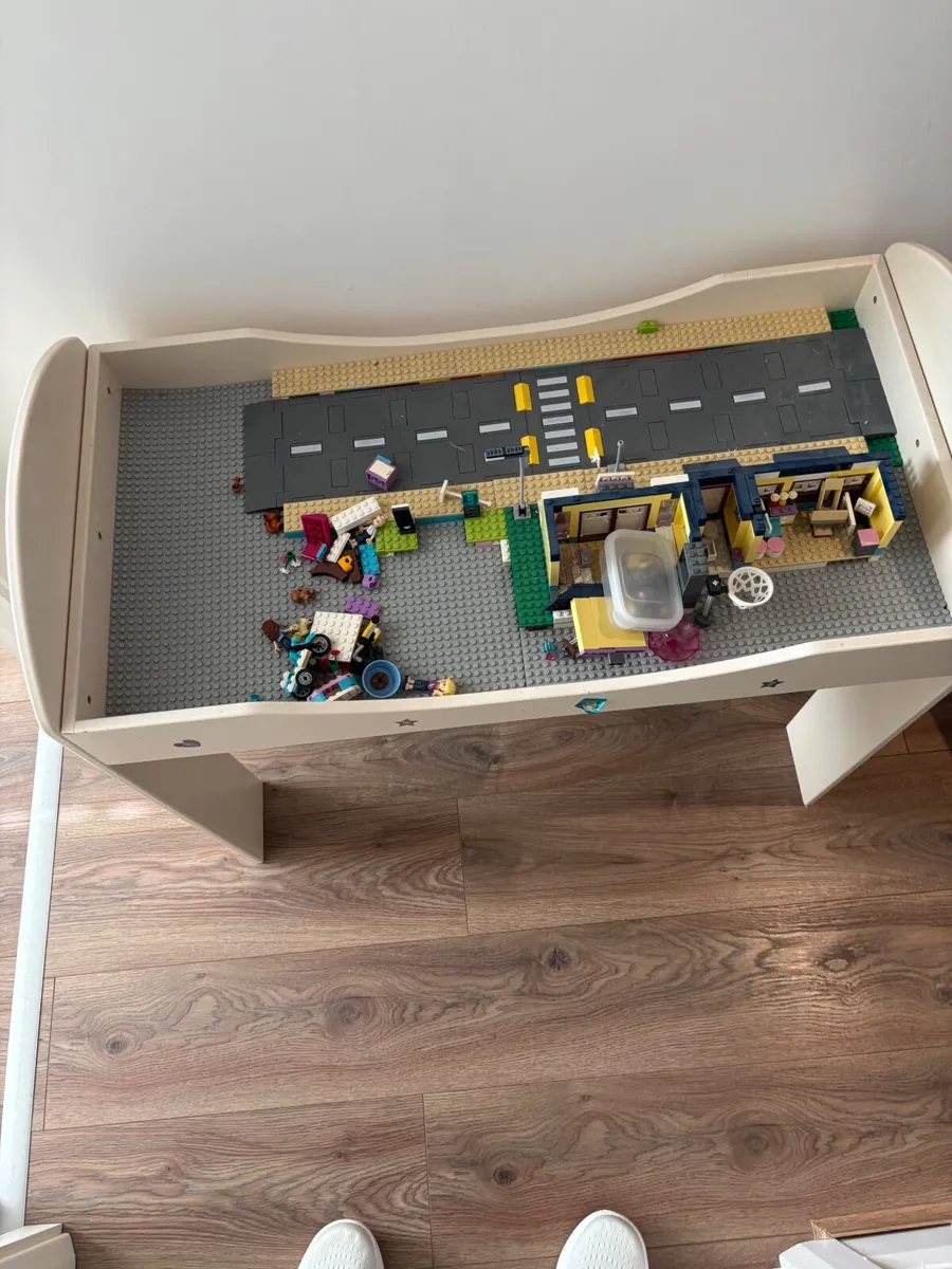 wooden kids' activity / LEGO table - Image 2