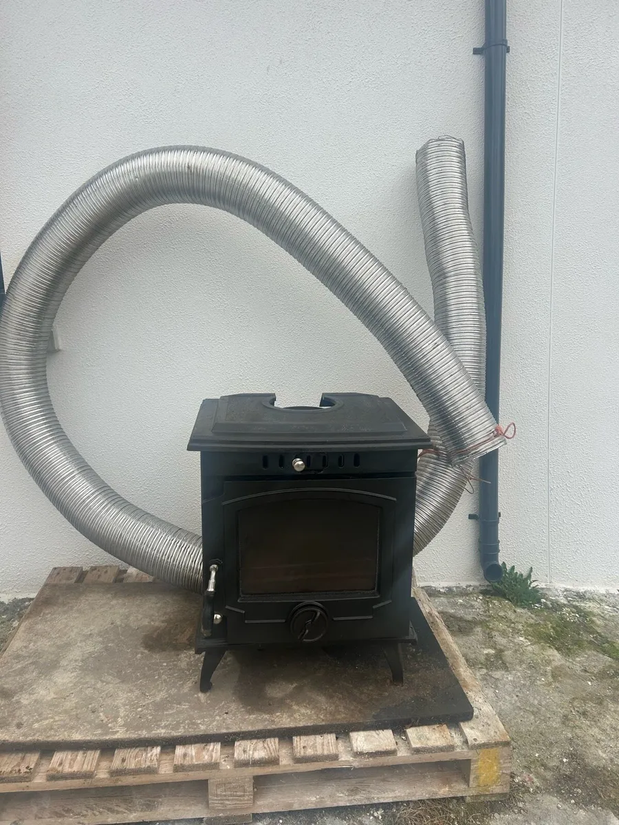 Mulberry Yeats Stove - Image 1