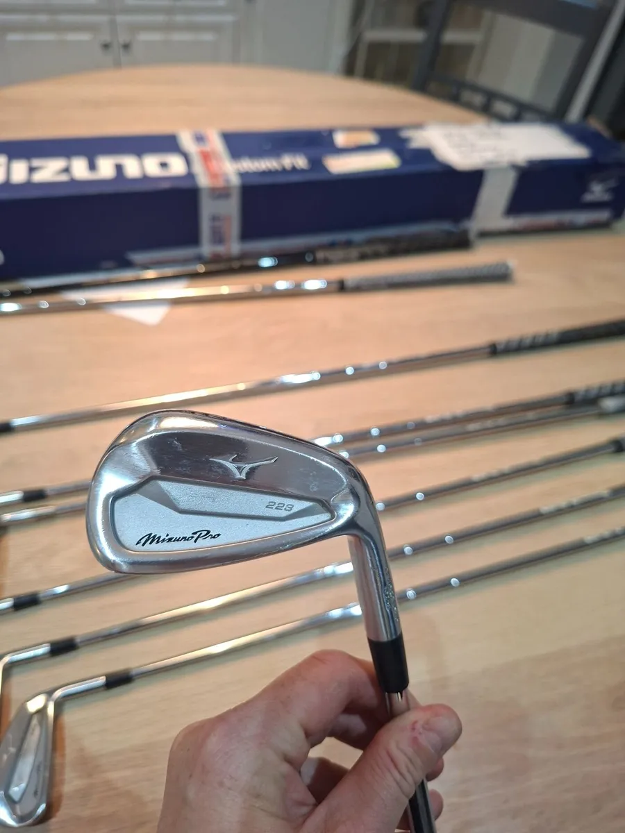 Mizuno pro 223 - Image 1