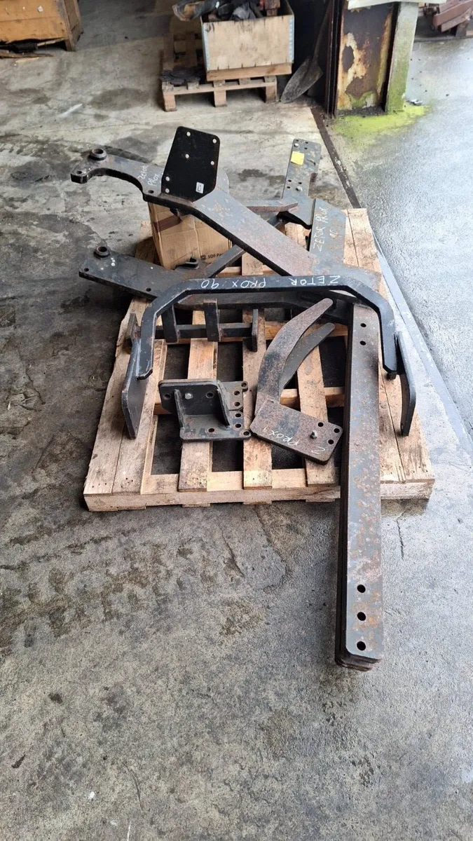 Rossmore Loader Brackets - Image 3