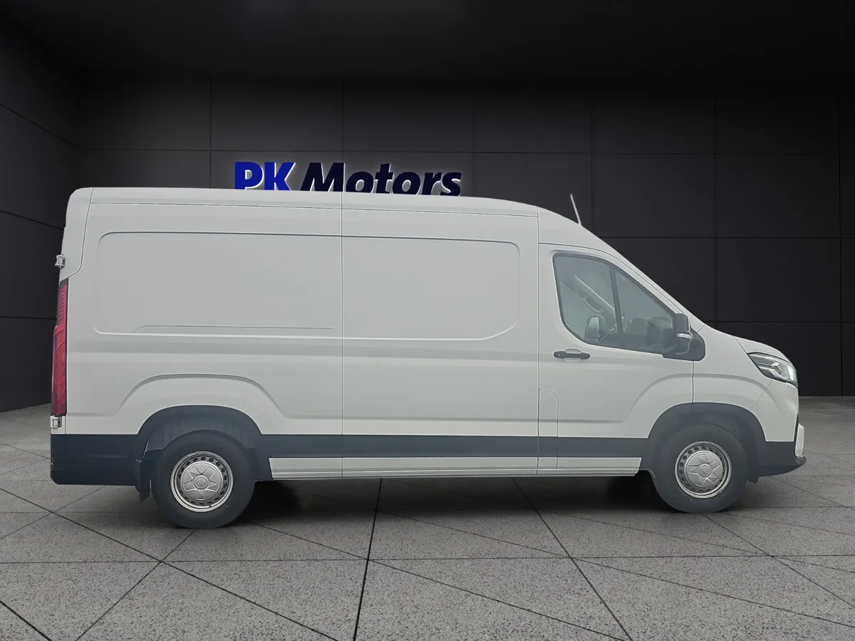 PRE-REG SALE Maxus DELIVER 9 2026 - Image 4