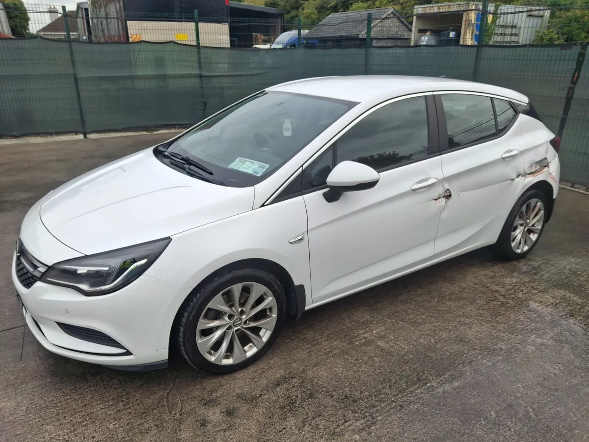 2017 Opel Astra Diesel Drive Home - Image 4