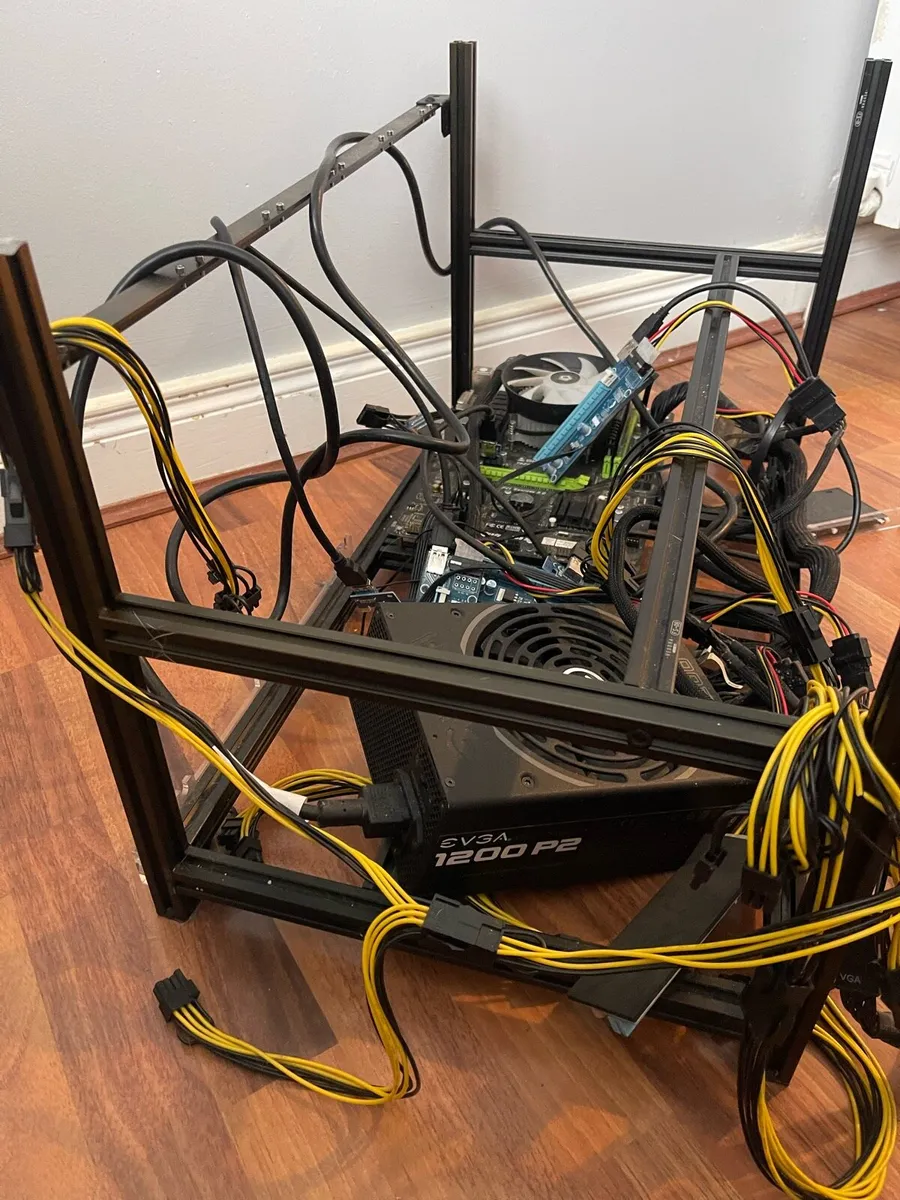 Bitcoin mining rig - Image 3
