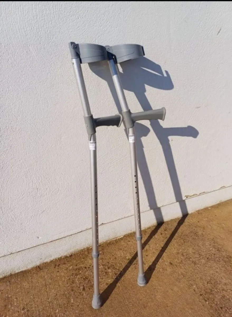 Pair of Crutches, like new - Image 2