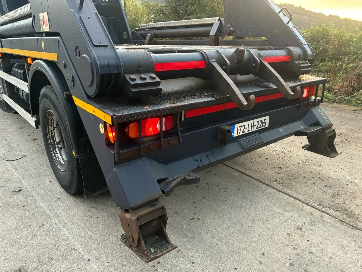 Truck - Image 4