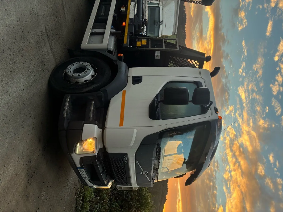 Truck - Image 2