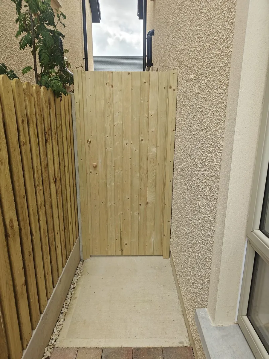 Timber Side Gates - Image 3