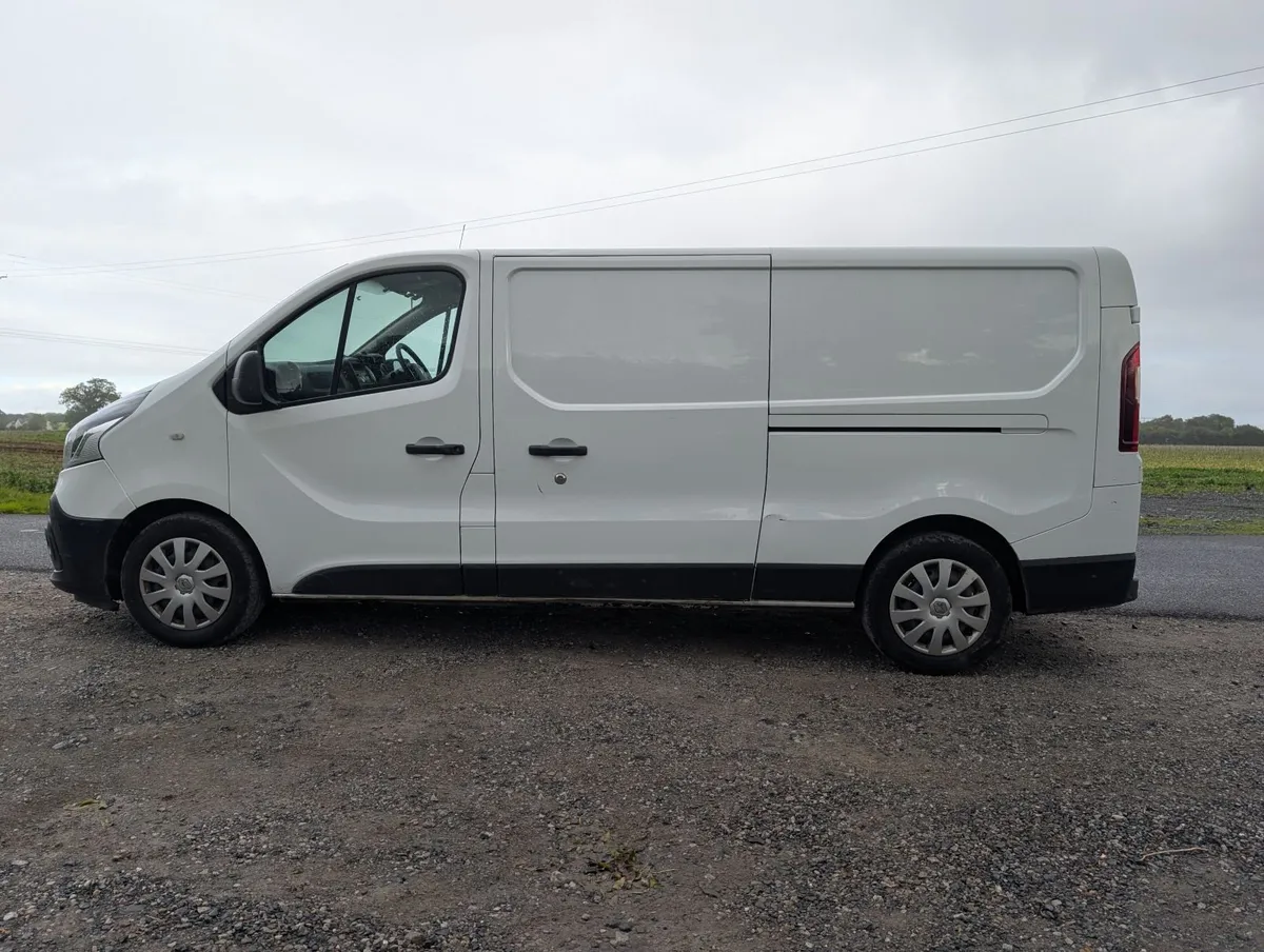 2021 RENAULT TRAFIC NEW DOE 06/2027 - Image 3