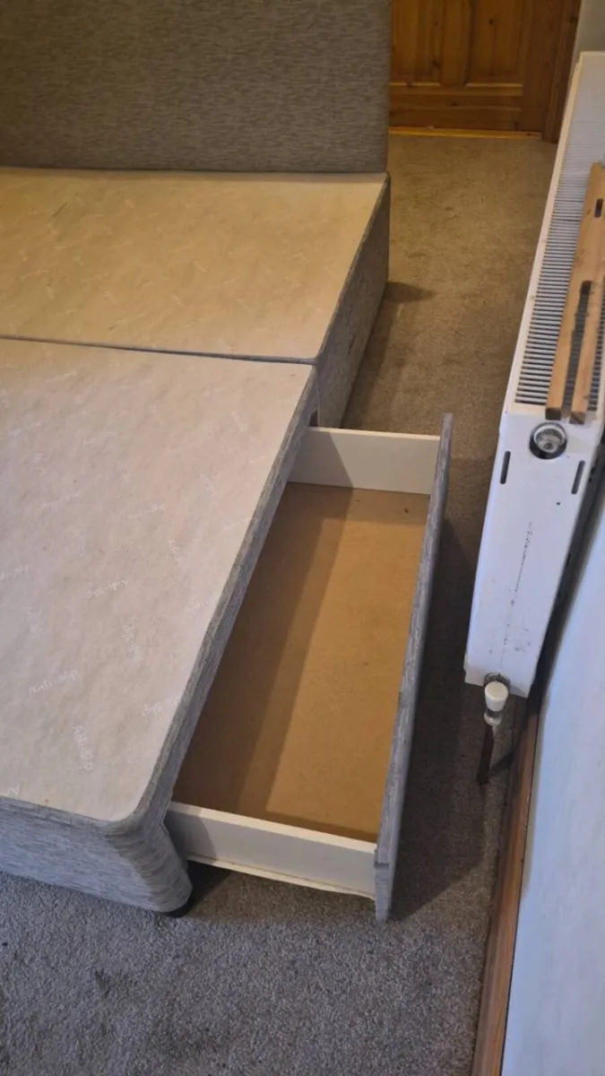 4ft divan bed,base and headboard - Image 4