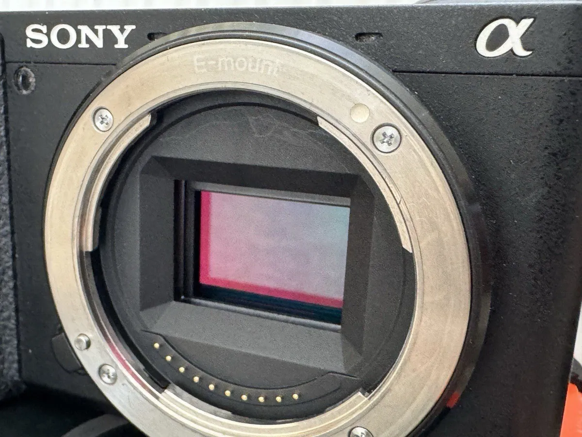Near Mint Sony A6500 with Sony 16-50mm Lens - Image 3